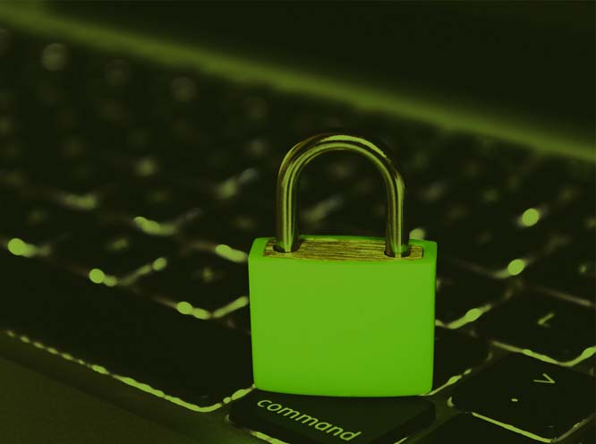 Firewall de nova geração (UTM) protegendo a rede da empresa